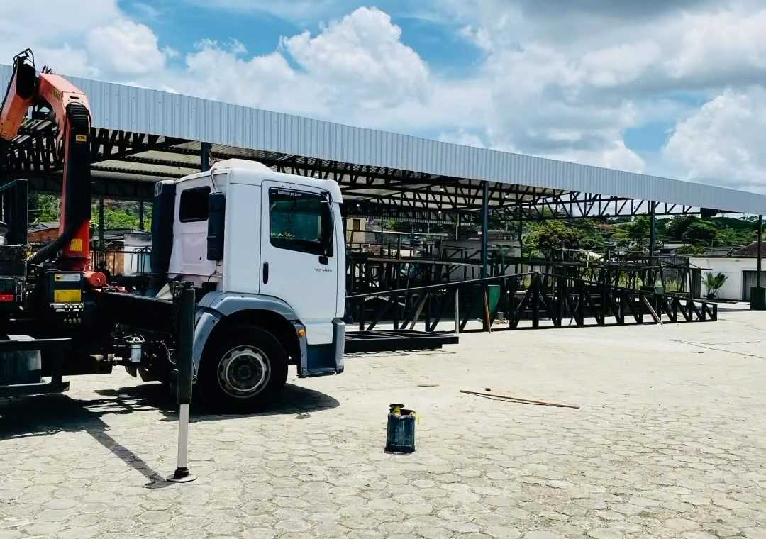 Camacã: Empresa visita São João do Panelinha para dar início a segunda parte da cobertura da feira livre